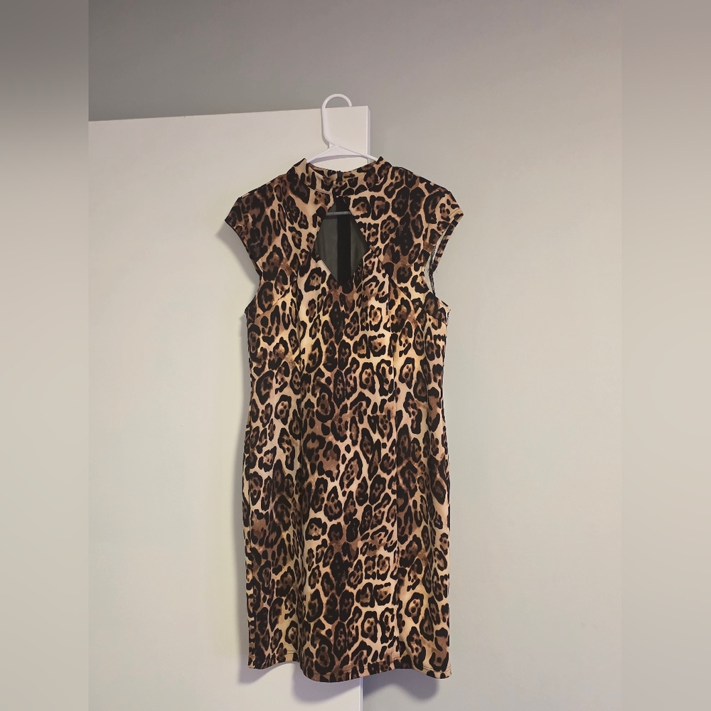 SUZY SHIER Large Leopard Print Cap-Sleeved Minidress